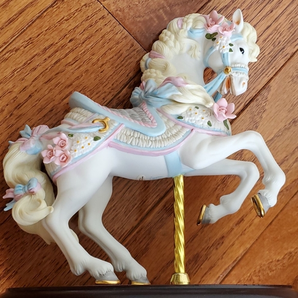 Lenox Carousel Horse First in Series 1987 - Picture 4 of 8